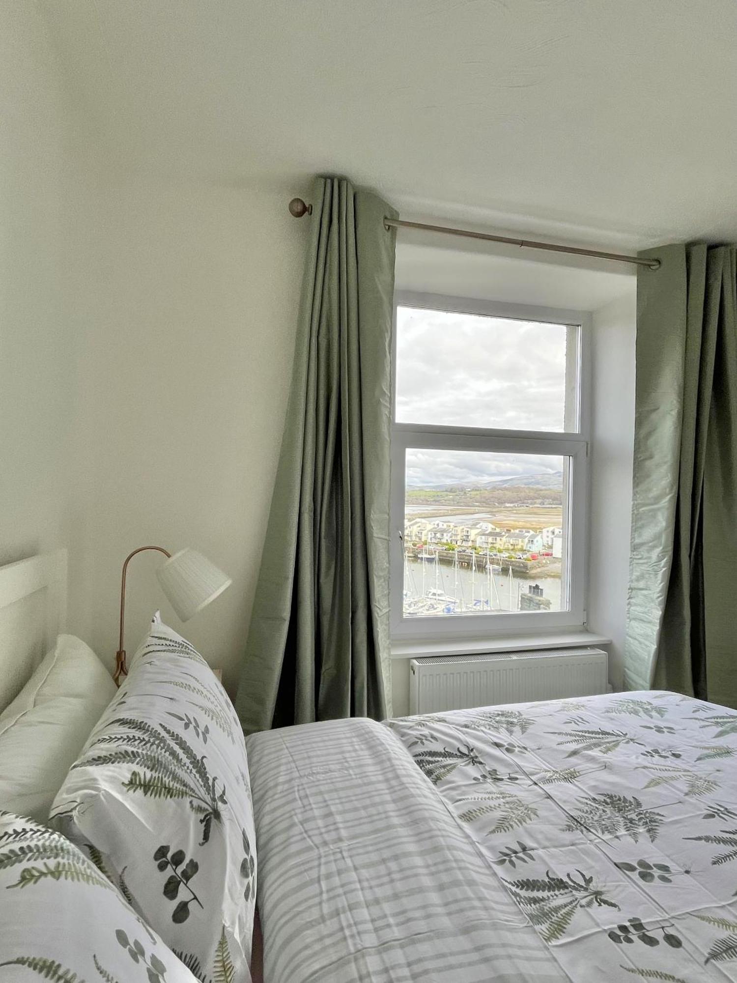 Harbour & Mountain Views, Porthmadog House, Sleeps 9, 4 Bedrooms, Two And Half Bathrooms Екстериор снимка