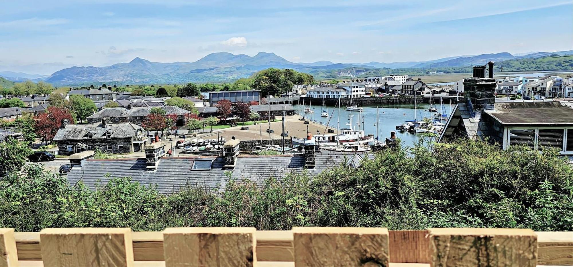 Harbour & Mountain Views, Porthmadog House, Sleeps 9, 4 Bedrooms, Two And Half Bathrooms Екстериор снимка